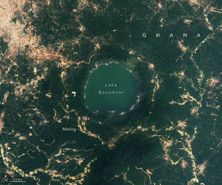 NASA images of Lake Bosomtwe